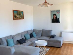 Appartement F3 traversant 81 M2