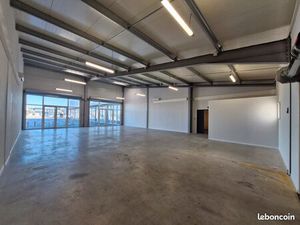 A louer local professionnel avec vitrine