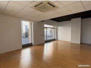 Local commercial centre ville