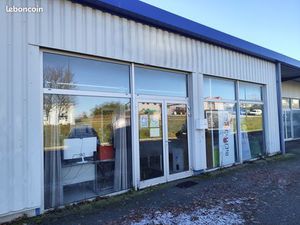 A LOUER LOCAL 120m2 VALDAHON