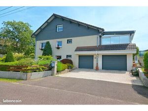 Maison 8 pièces – 125 m² – Terrain 1 250 m² – Piscine – Impasse calme – Vue dégagée