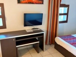 Studio meublé avec parking couvert sécurisé