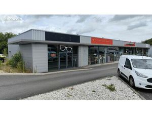 Local commercial 115m2 Fargues St Hilaire