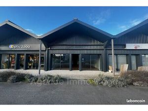 Local commercial 100 m² Lesparre-Médoc