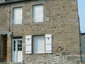Maison de bourg 4 p tout confort