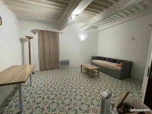 Propose studio 30 m2 centre ville Aix en Provence