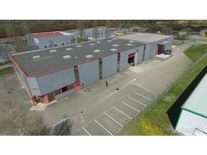 Local 1660 m² Roche-lez-Beaupré