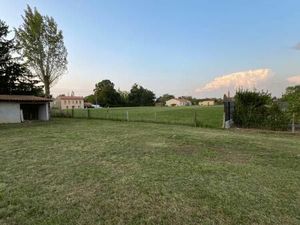 Terrain 605 m² Noe