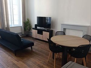 Superbe F2 meublé neuf – À deux pas du Château de Sedan