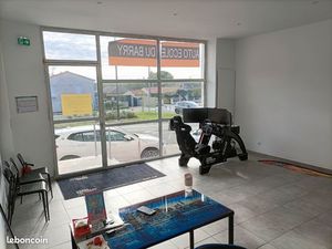 Villefranche de Lauragais - Local commercial ou Bureau de 88m2