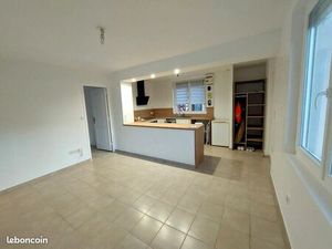 Location maison de ville T2