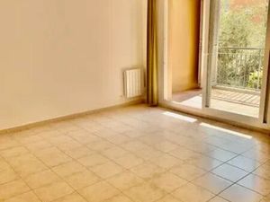 Beau 2 pièces avec parking en sous sol