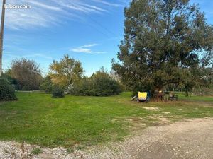 Terrain constructible 1000m2