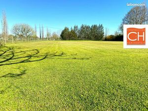 Terrain 1 300 m² Chamadelle