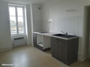 F4 au calme vues sur Loire et canal latéral