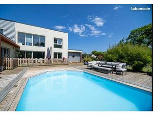 Maison contemporaine 6 chambres piscine