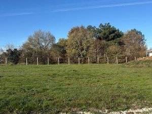 Terrain 970 m² Les Peintures