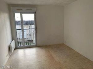 Studio - 19 5 m2 - 37000 TOURS - entre le quartier Bretonneau et le Boulevard Béranger