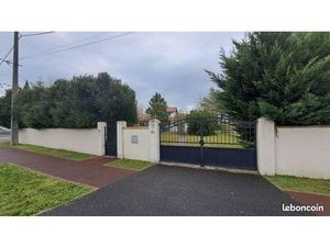 Terrain 453 m² Merignac