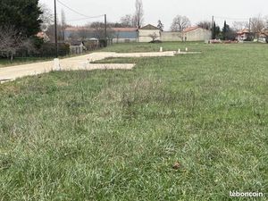 Terrain 821 m² Mansle