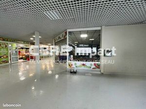 Local commercial 202 m²