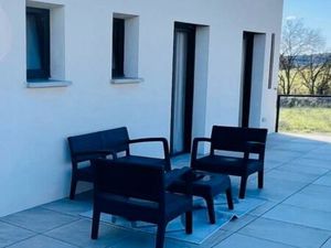 Maison moderne avec piscine