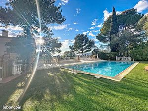 Studio 1 pièce 19 m²