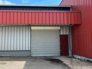 Local industriel 280 m²