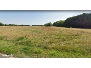 Terrain 1 048 m² Cormery