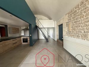 Loft/atelier/surface 6 pièces 140 m²