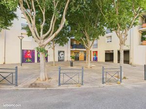 Local commercial 120 m²