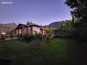 Maison récente à Salazie