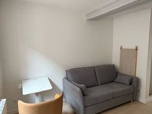 Loue studio meublé centre ville