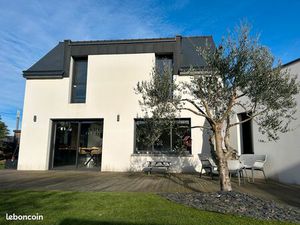 Maison récente proche de la mer