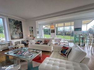 Villa 29 pièces 610 m²