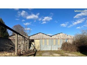Hangar à rénover