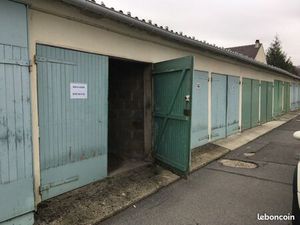 Garage fermé