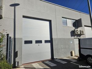 À LOUER – ENTREPOTS DE STOCKAGE et BUREAUX – 280 m² – ZI La Farlède