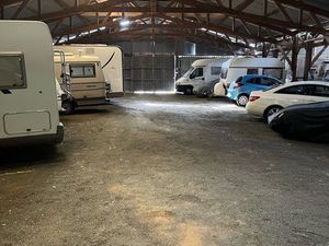 Emplacement voiture fourgon