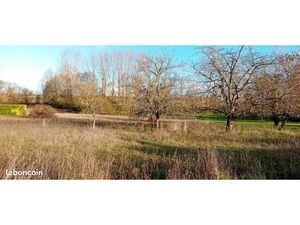 Terrain 2 576 m² Chadenac