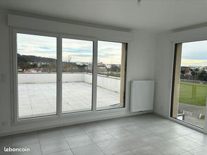 Agréable appartement T3 avec terrasse