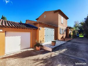 Villa T5 140 m² avec 3 000 m² de terrain constructible et divisible