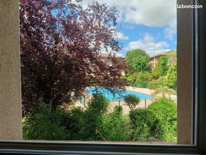 à saisir confortable T2 Libre au Domaine du GOLF à SEILH 31840-Piscine Parking Terrasse Ga