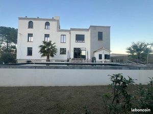 Grande maison idéal bureaux