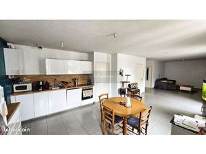 Immeuble 12 pièces 252 m²