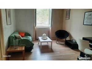 A louer f2 meuble libre