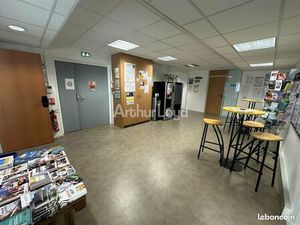 Bureaux 542 m²