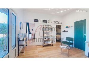 Local 50 m² CHATEAURENARD