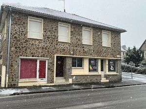 À vendre locaux commerciaux