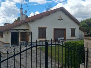Maison de plain-pied de 100 m2 avec grand terrain constructible